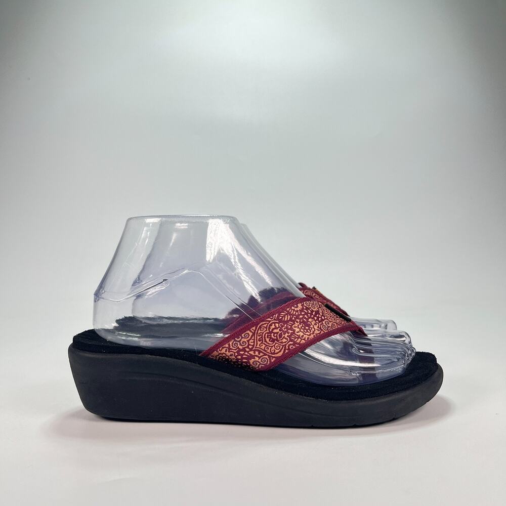 Teva Mush II Maroon Black Casual Comfort Flip Flop Wedge Sandals Women's Size 7